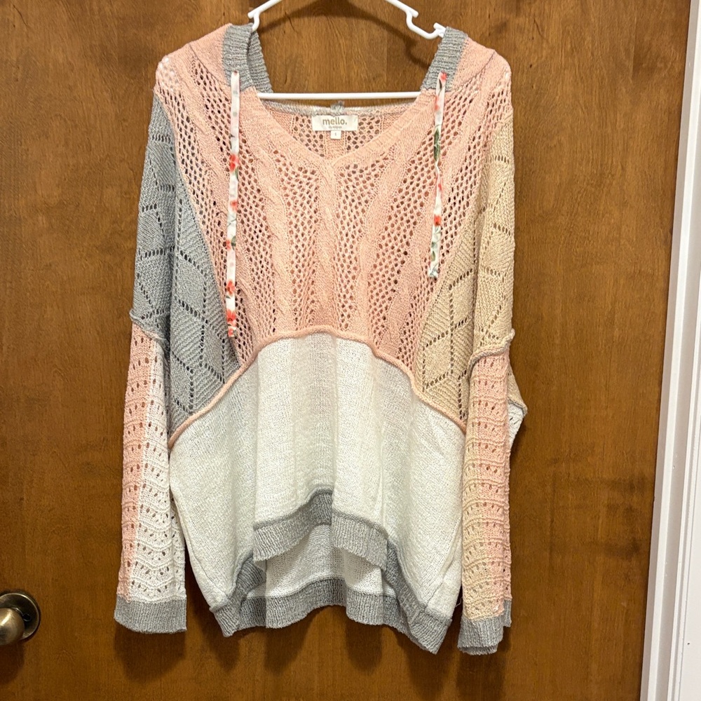 117. Mello. Colorblock Knit Hoodie